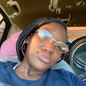 Meet your Posher, Ilesha